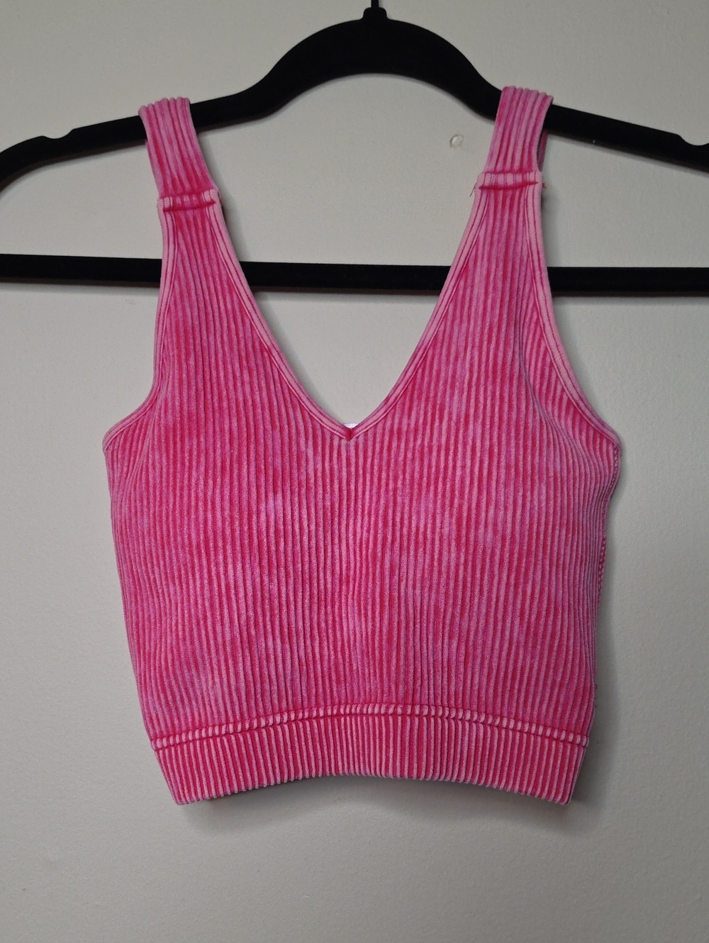 Zenana Brami Ribbed V-Neck Crop Tank Top - Pink